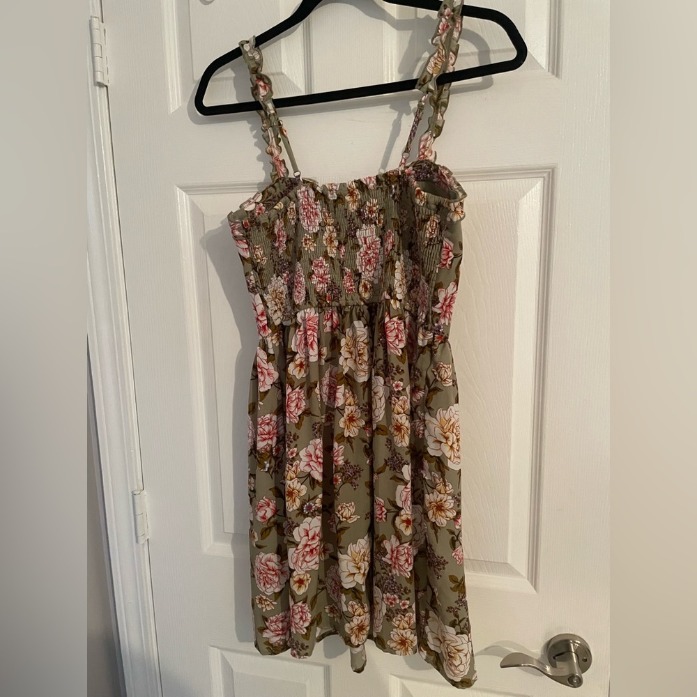 GREEN FLORAL DRESS - Picture 5 of 7